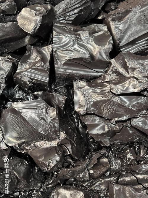 沥青的具体分类与来源探析